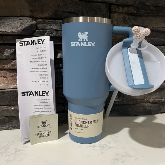 Stanley Blue Quencher H2.0 Tumbler - Picture 4 of 12